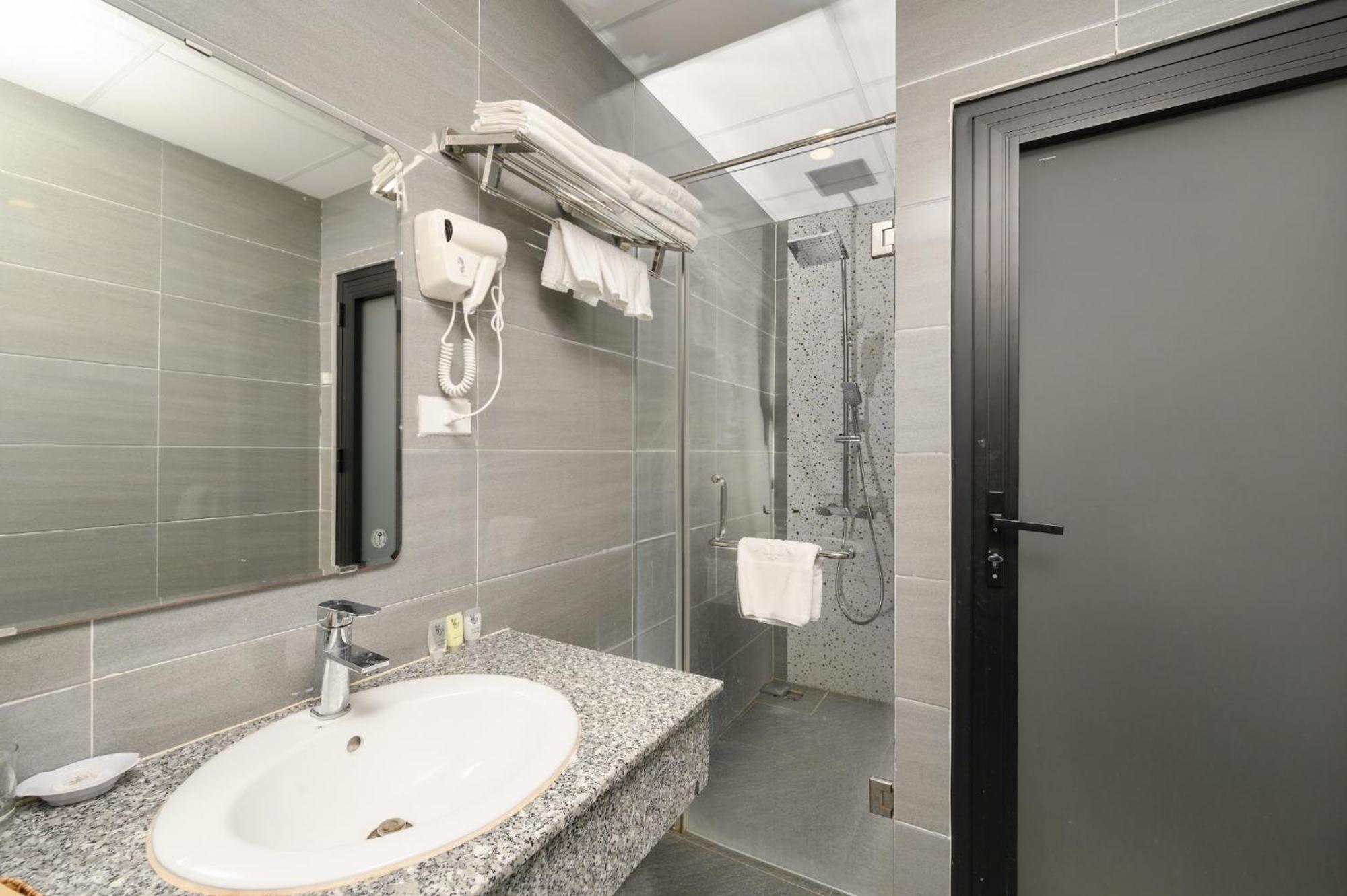 Harry Phu Quoc Hotel 1 Екстериор снимка